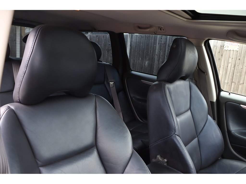 Volvo V70 Grey #8