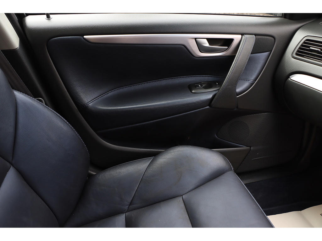 Volvo V70 Grey #30