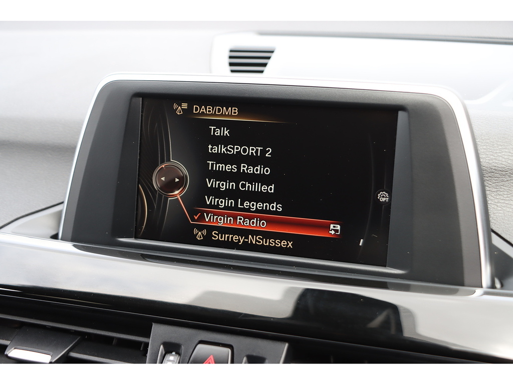 BMW X1 20I Xline WJ66HTZ White #5