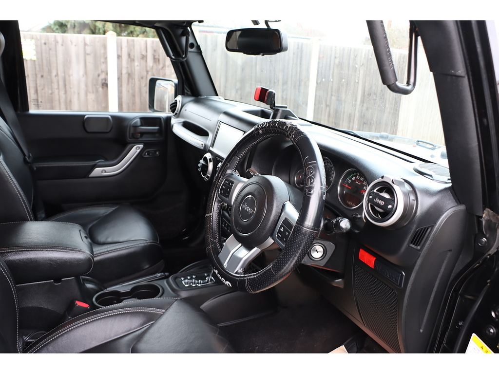 Jeep Wrangler 2.8 Crd Sahara Green #15