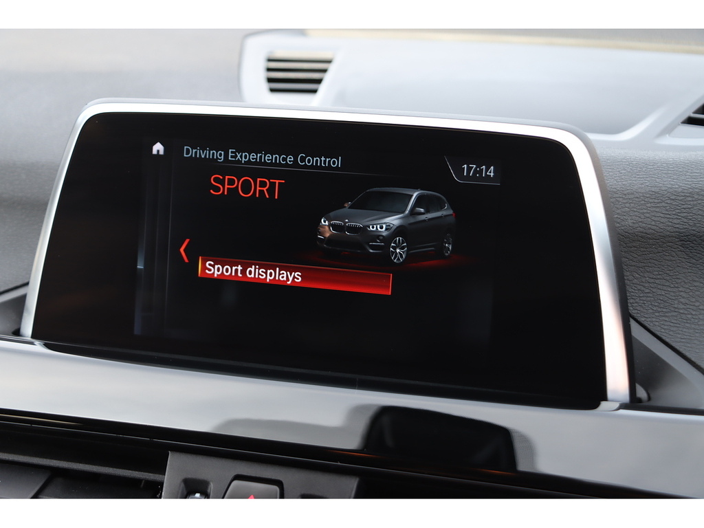 BMW X1 20I Xline LV18NJU Black #4
