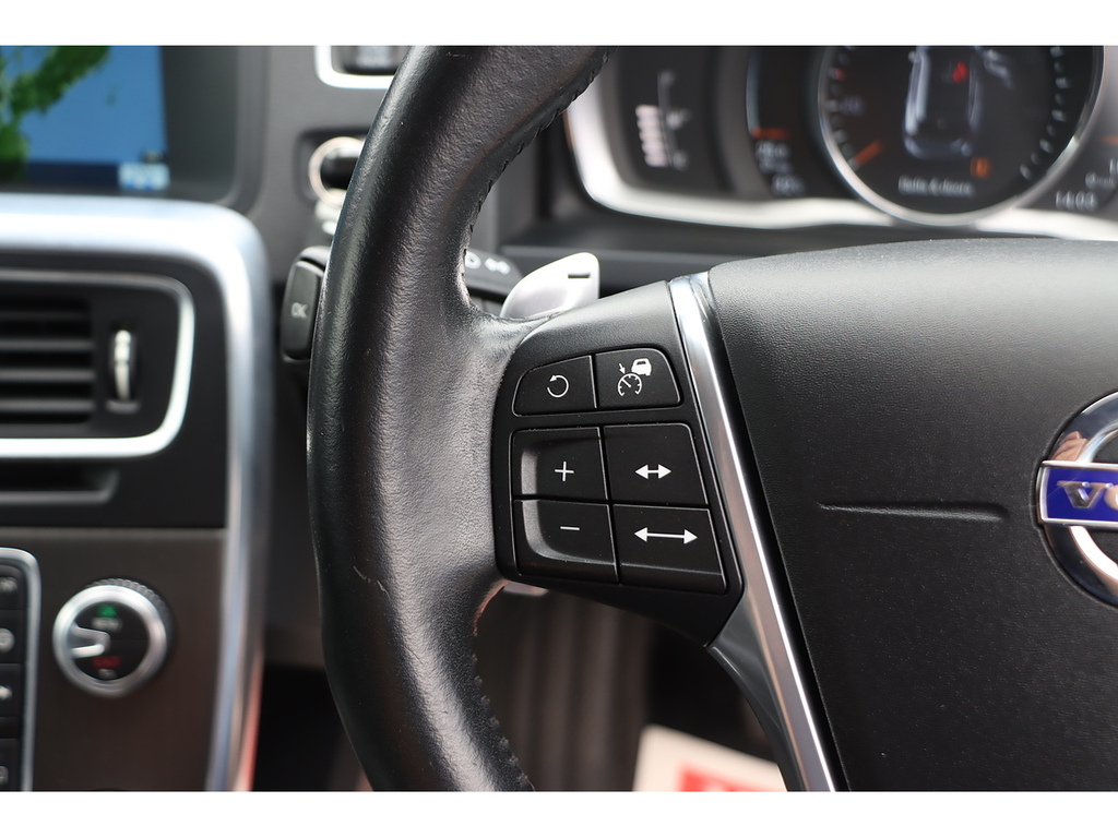 Volvo V60 D5 Twin Engine Blue #29