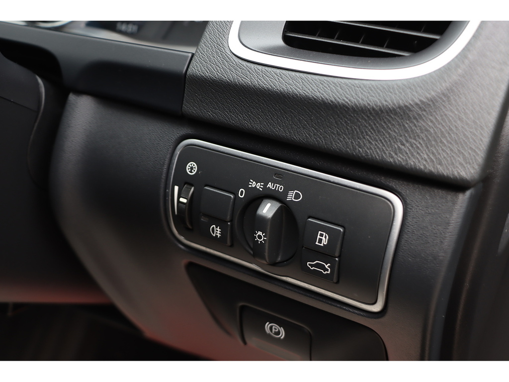 Volvo V60 T5 Se Lux Black #5
