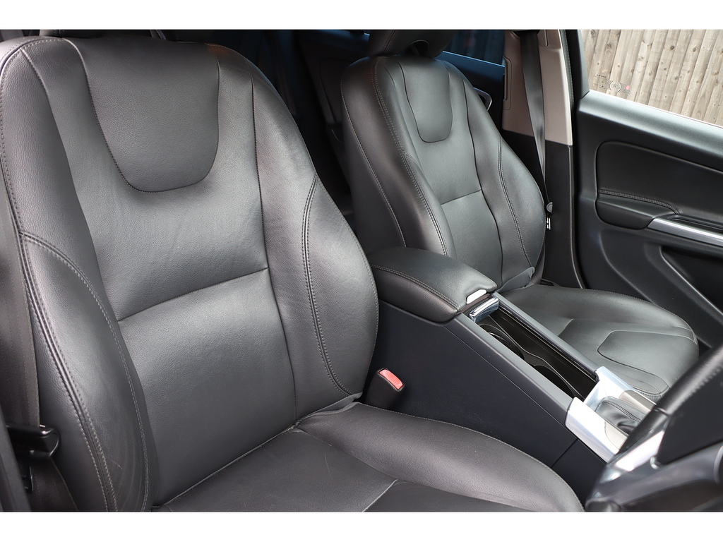 Volvo V60 D5 Twin Engine Blue #12