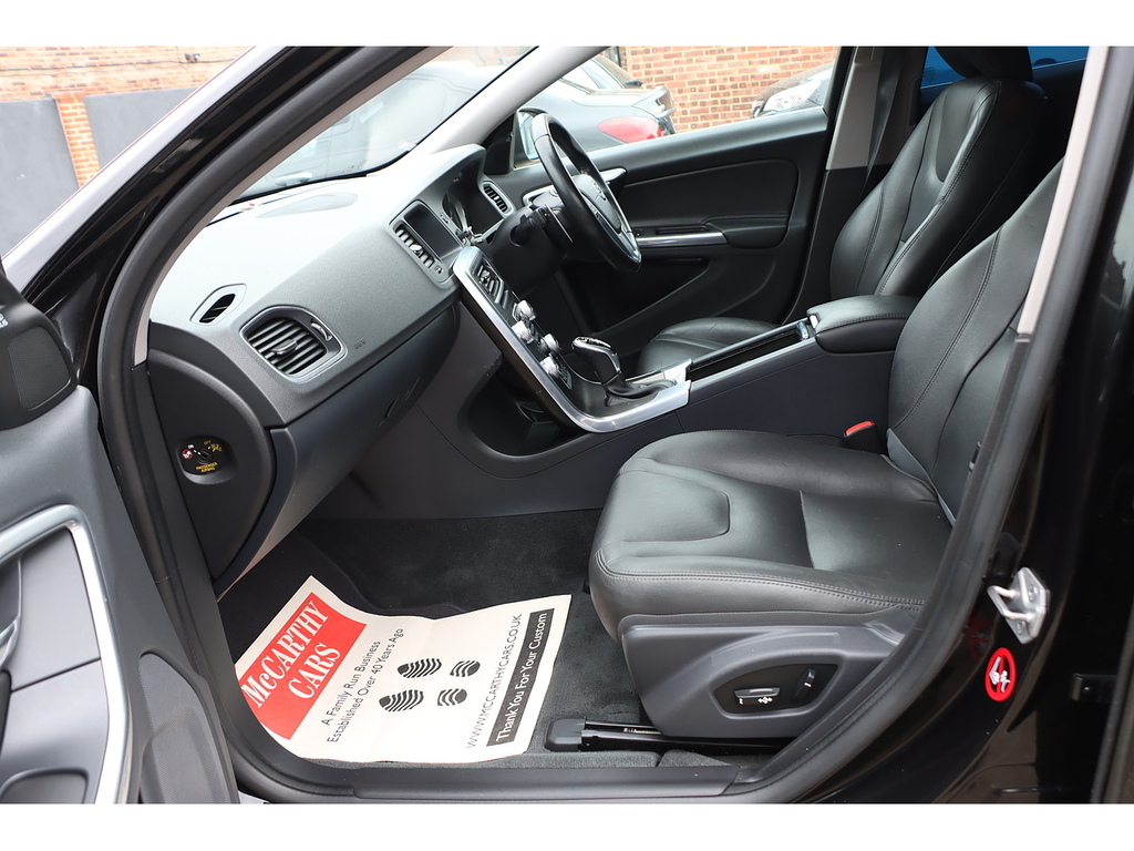 Volvo V60 D5 Twin Engine Blue #20