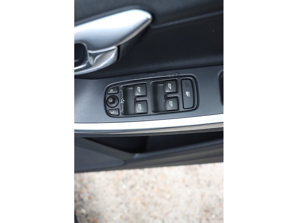 Volvo V60 D5 Twin Engine Blue #15