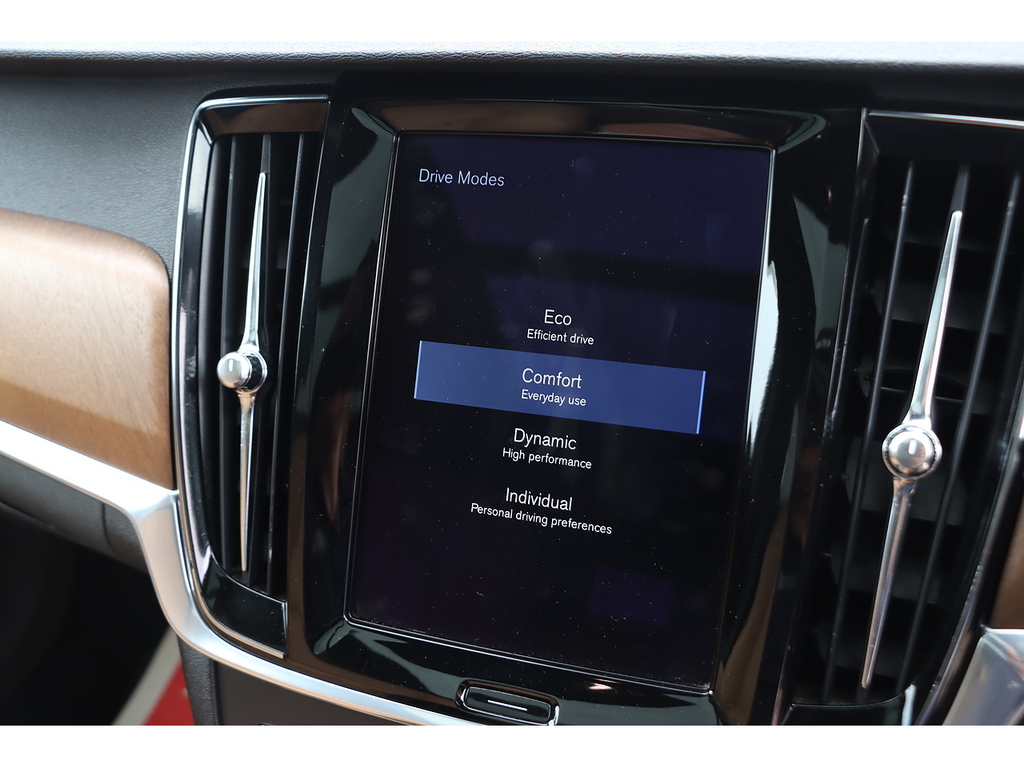 Volvo V90 2.0 D5 Powerpulse R-design Red #10