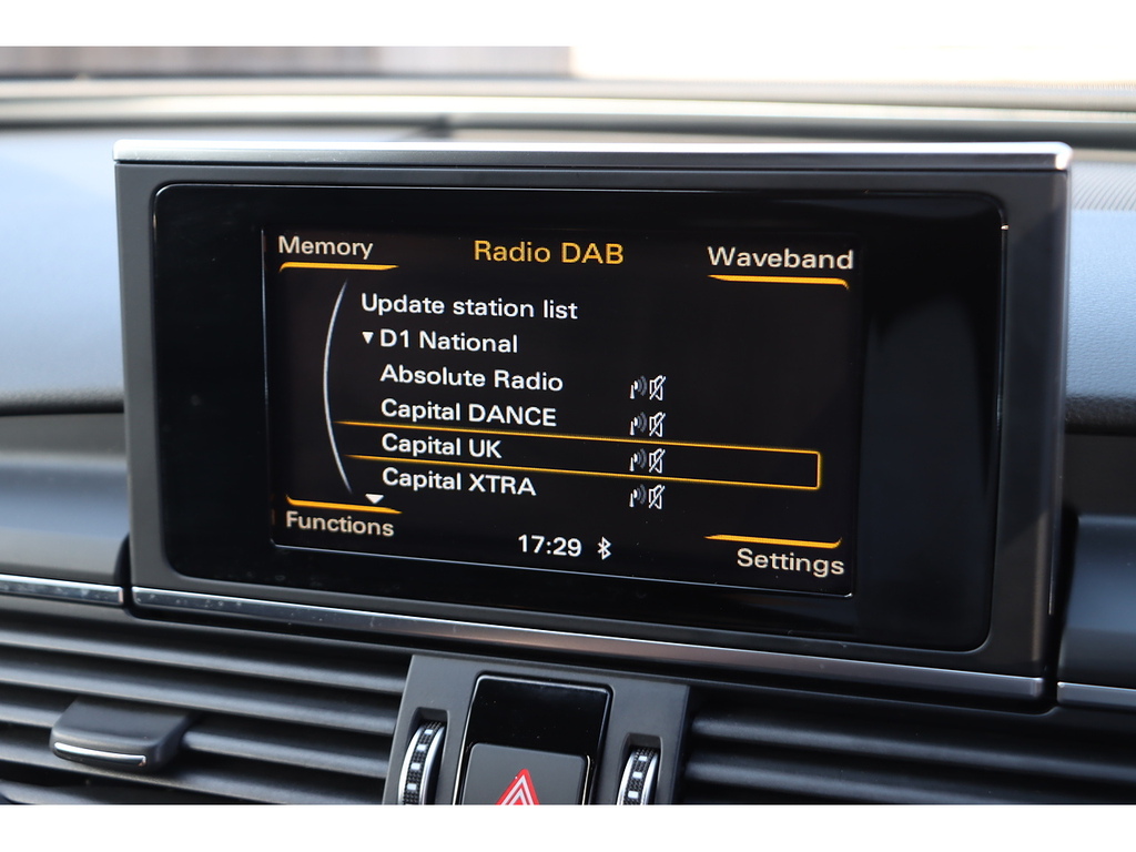 Audi A6 Avant Tfsi Black Edition Black #4
