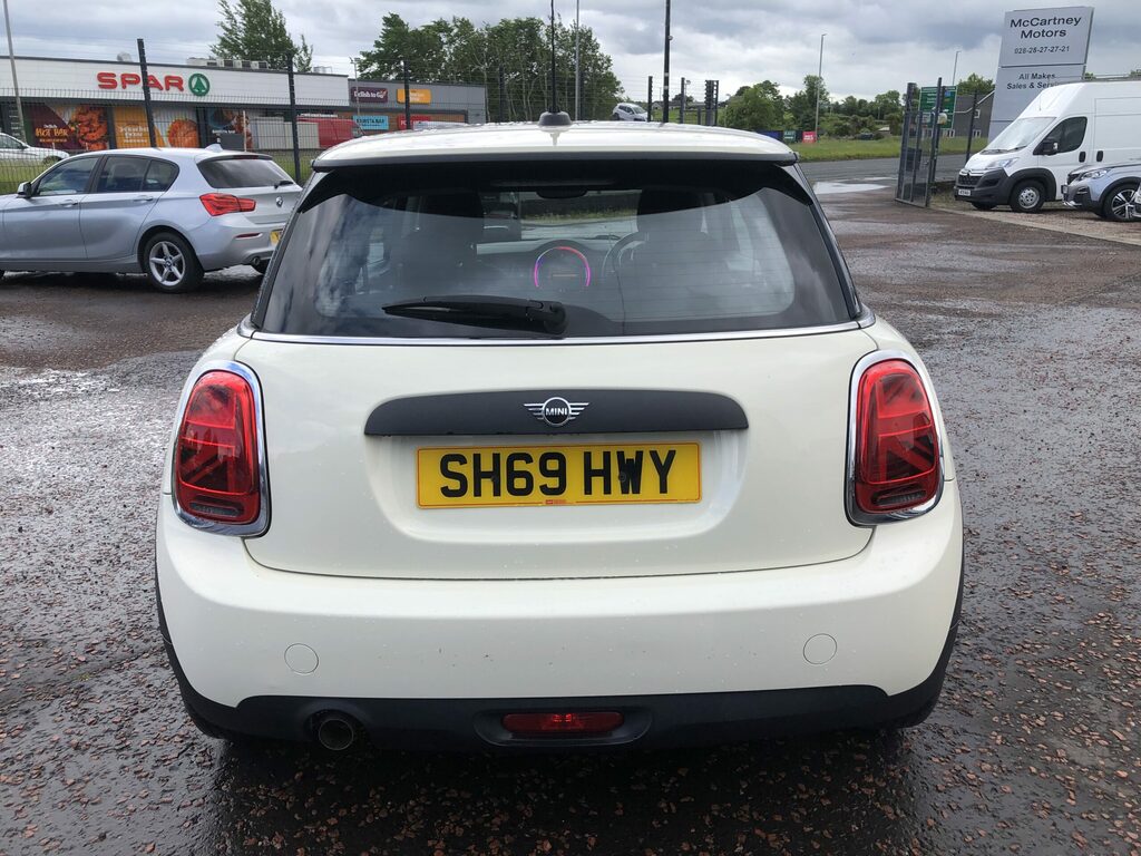 Mini Hatch 1.5 One Classic II White #5
