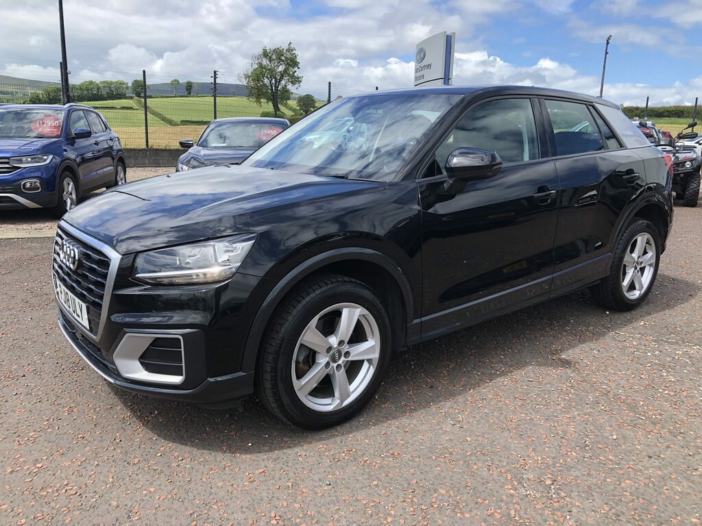 Audi Q2 1.0 Tfsi Sport Black #3