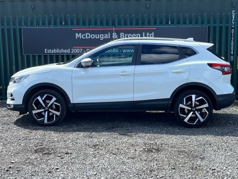Nissan Qashqai Tekna Plus Dig-t DH18GSV White #2