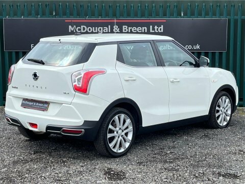 SsangYong Tivoli Elx SJ19RFF White #5