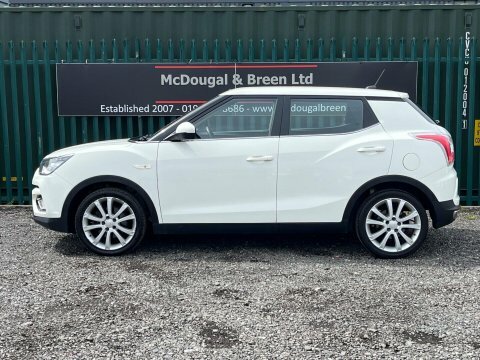 SsangYong Tivoli Elx SJ19RFF White #2