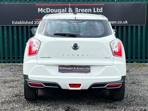 SsangYong Tivoli Elx SJ19RFF White #4