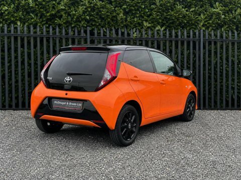 Toyota Aygo 1.0 Vvt-i X-cite Orange #5