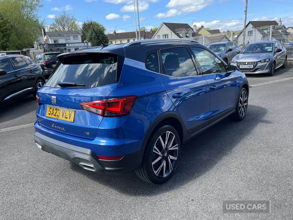 Seat Arona 1.0 Tsi 110 Fr Edition SA23VLV Blue #4