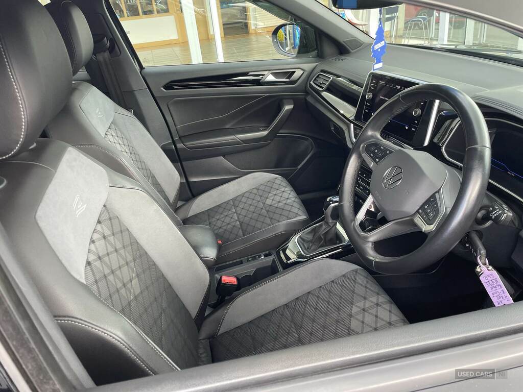 Volkswagen T-Roc 1.5 Tsi R-line Dsg PJI1970 Black #3