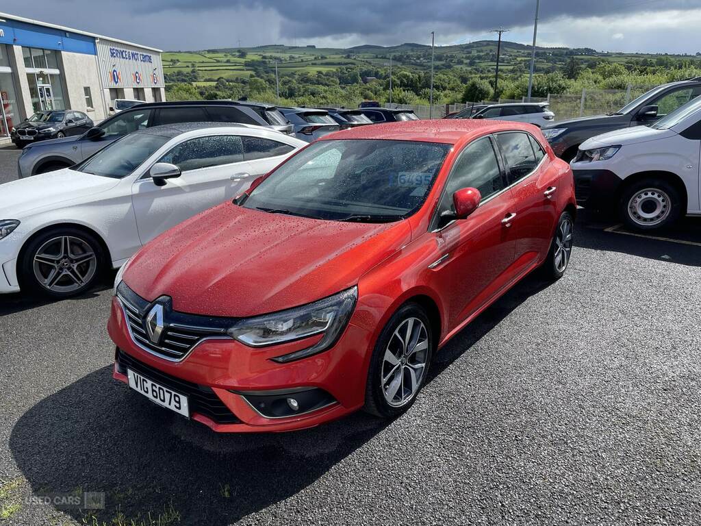 Renault Megane 1.5 Dci Dynamique S Nav Red #2
