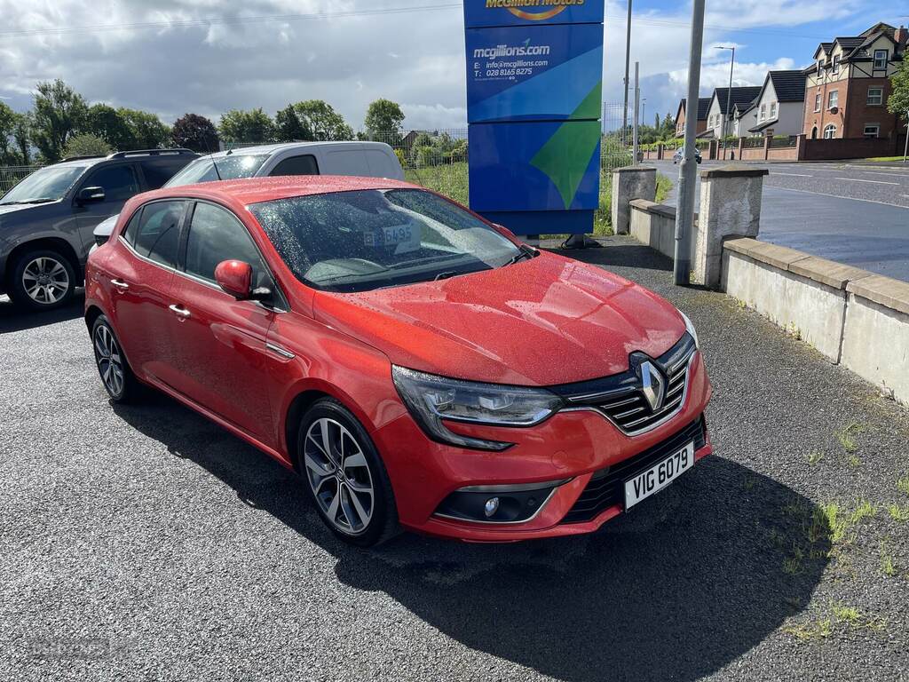 Renault Megane 1.5 Dci Dynamique S Nav Red