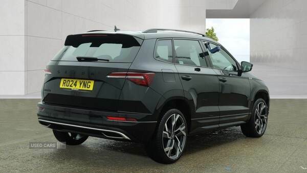 Skoda Karoq 1.5 Tsi Sportline Dsg Black #4