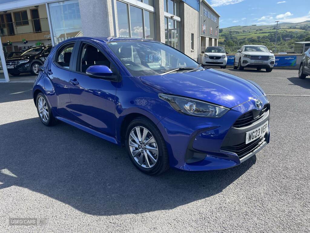 Toyota Yaris 1.5 Hybrid Icon Cvt Blue