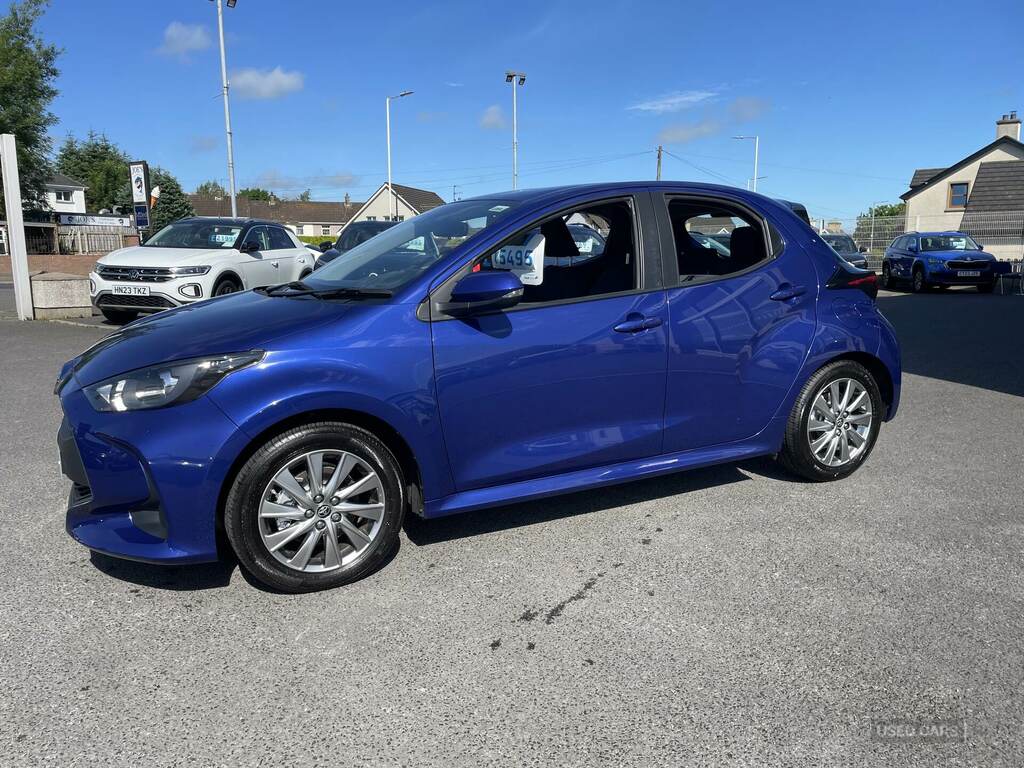 Toyota Yaris 1.5 Hybrid Icon Cvt Blue #2