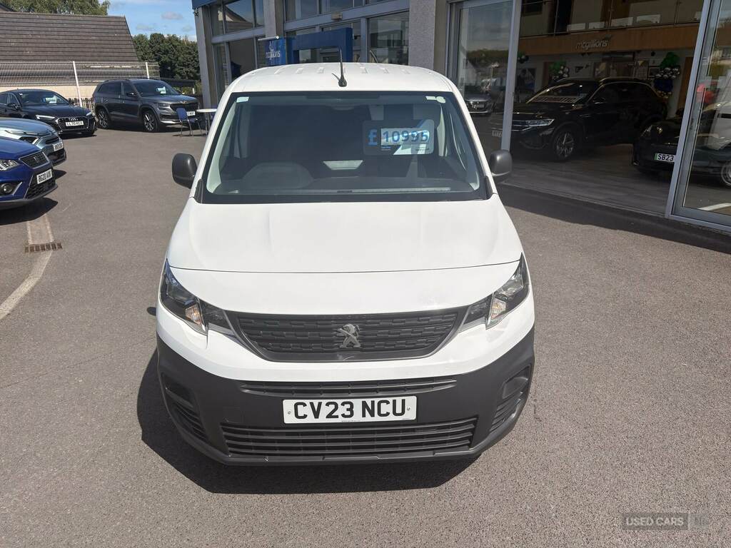 Peugeot Partner 1000 1.5 Bluehdi 100 Professional Premium Van White #2