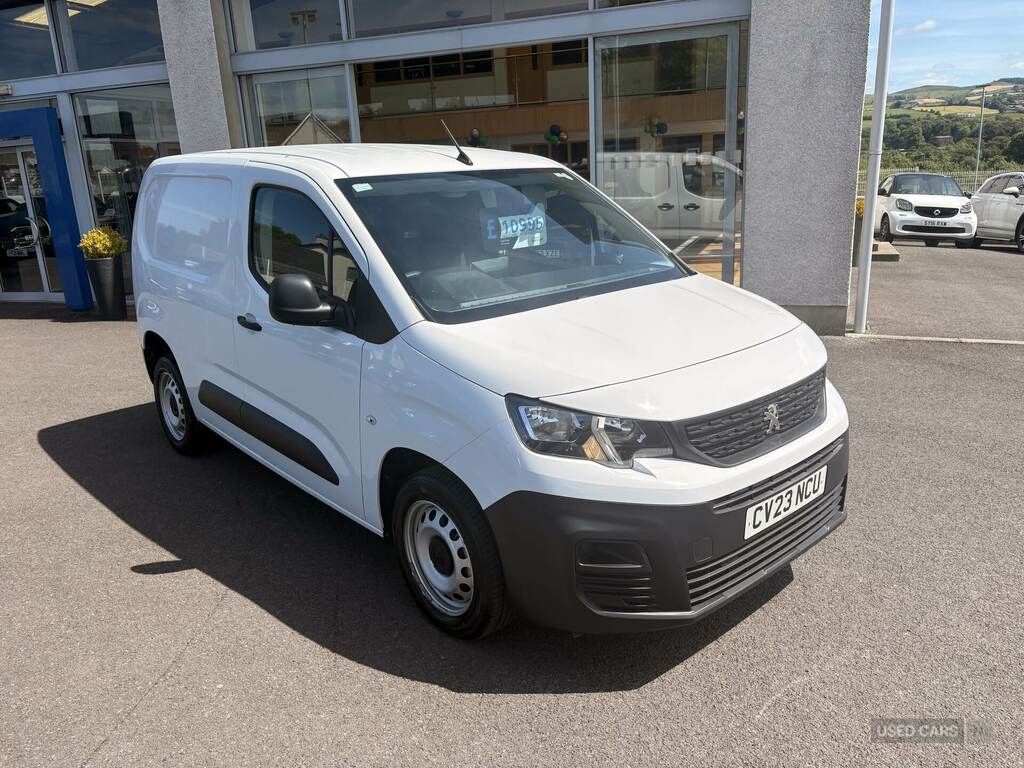 Peugeot Partner 1000 1.5 Bluehdi 100 Professional Premium Van White