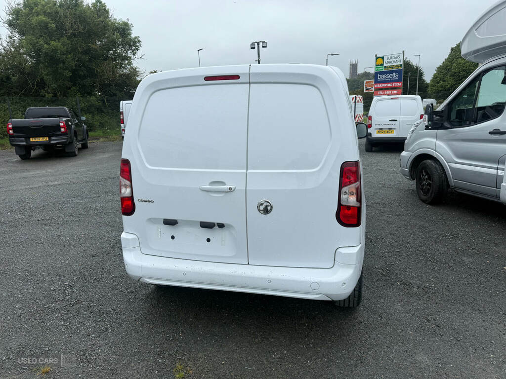 Vauxhall Combo 2300 1.5 Turbo D 100Ps H1 Pro Van White #5