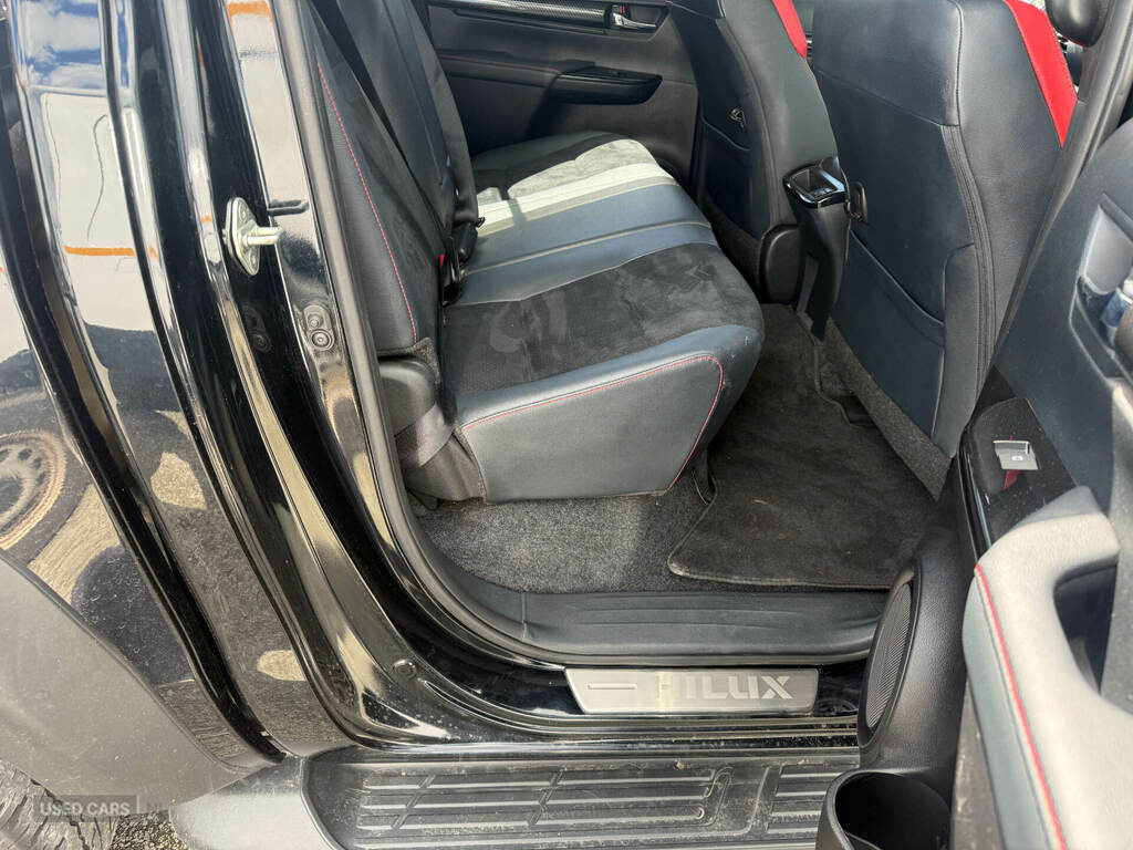 Toyota HILUX 2.4 D-4d Active Extra Pickup Extended Cab Dies Silver #7