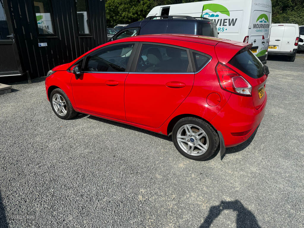 Ford Fiesta 1.5 Tdci Zetec Red #5