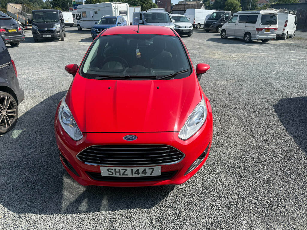 Ford Fiesta 1.5 Tdci Zetec Red