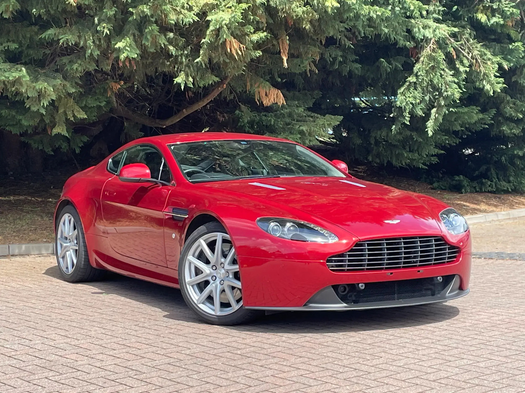 Aston Martin Vantage Petrol  #9