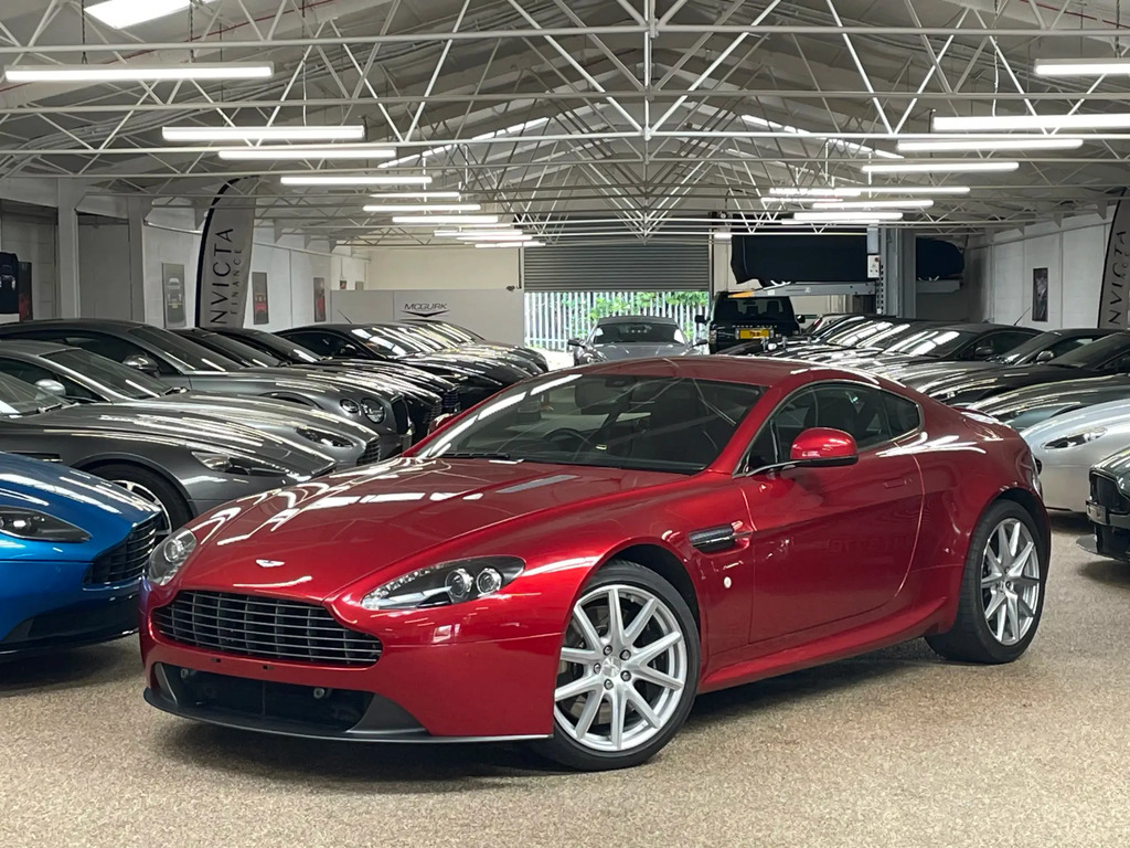 Aston Martin Vantage Petrol  #8