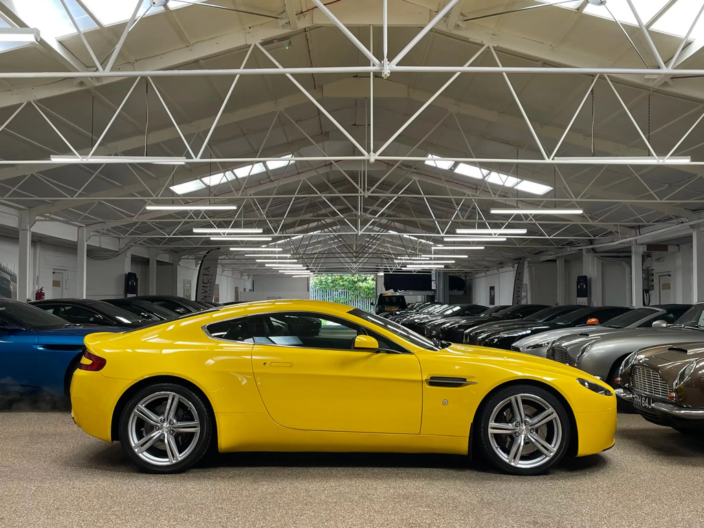 Aston Martin Vantage Vantage V8 Roadster Silver #7