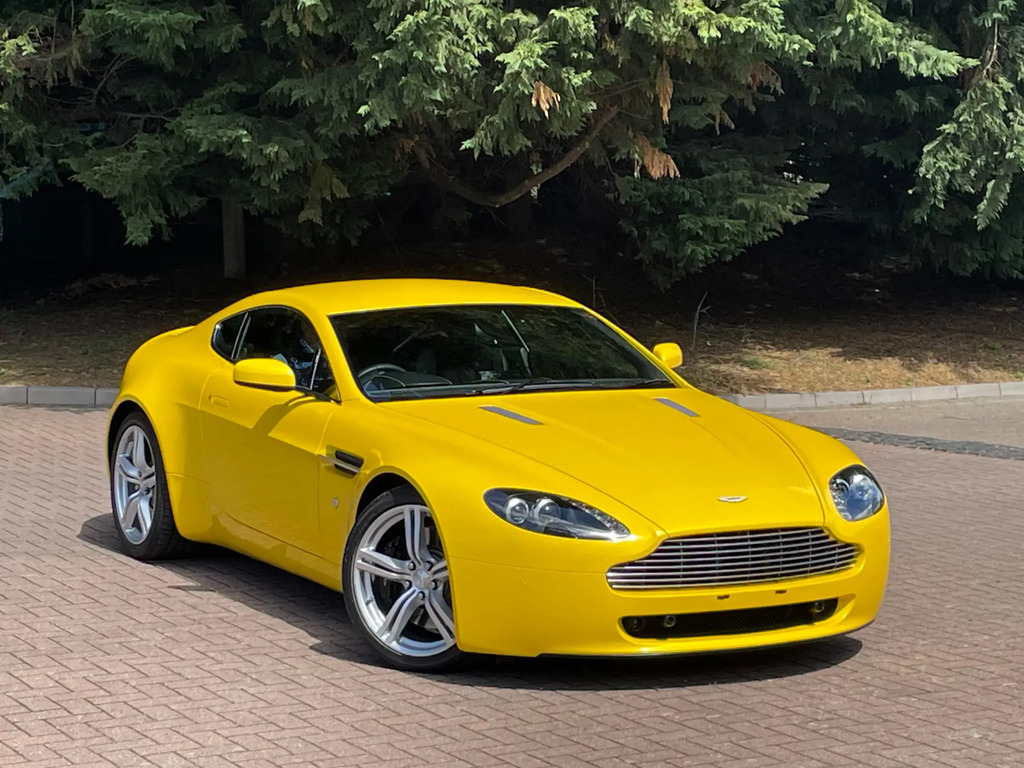 Aston Martin Vantage Vantage V8 Roadster Silver #9