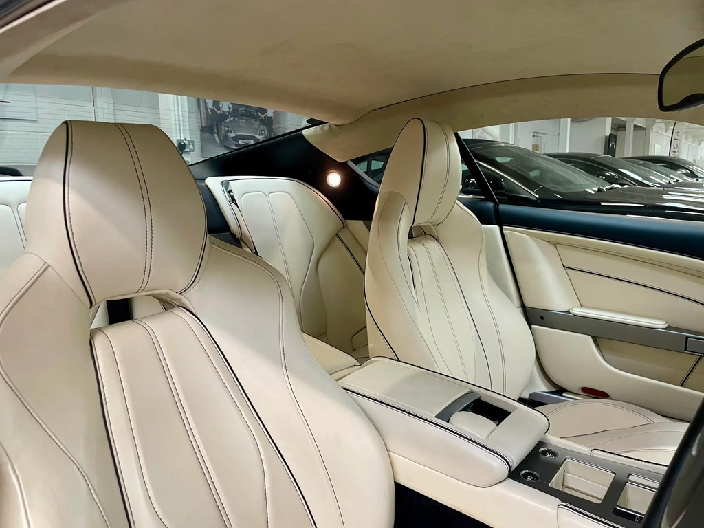 Aston Martin DB9 V12 T-tronicii Euro 5 Silver #11