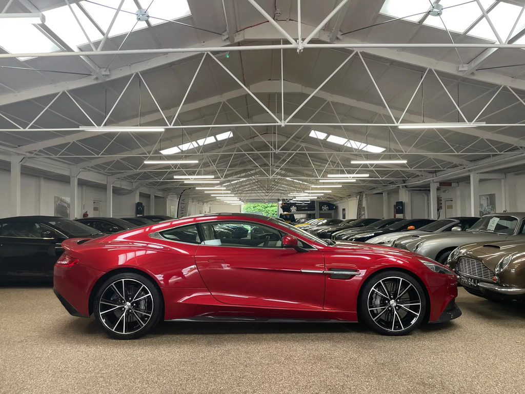 Aston Martin Vanquish V12 Coupe Black #7