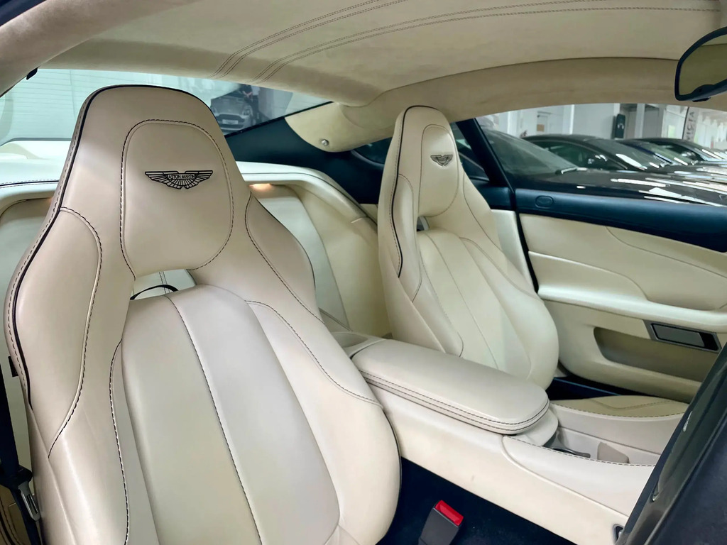 Aston Martin Vanquish V12 Coupe Black #10