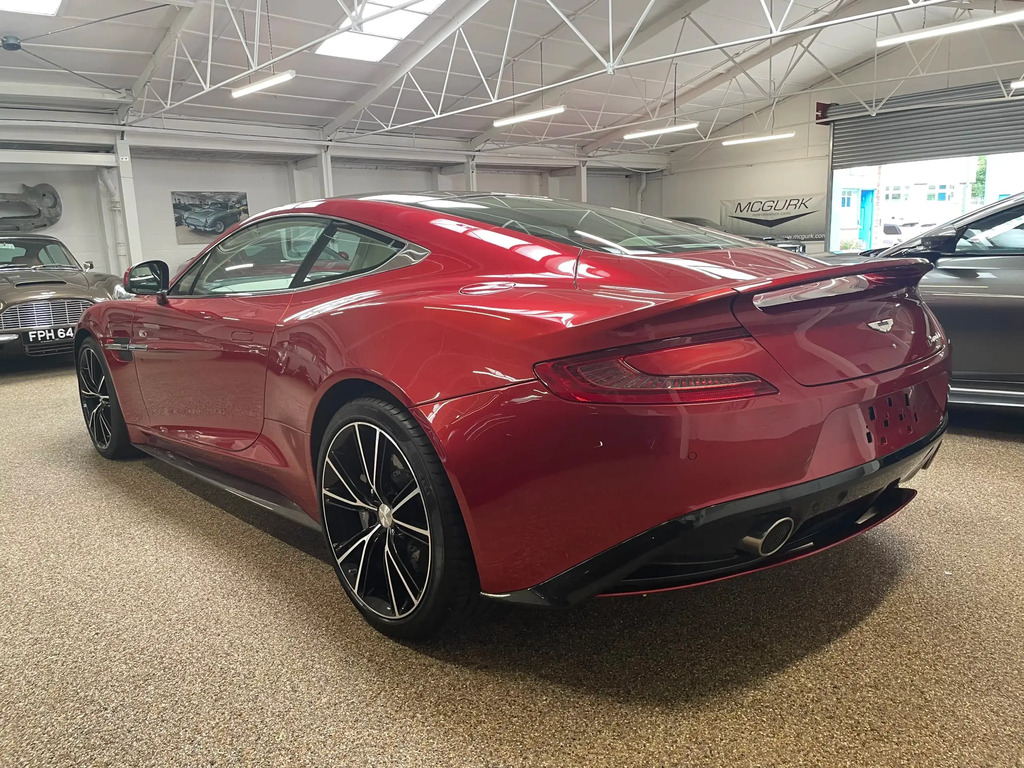 Aston Martin Vanquish 20 #4