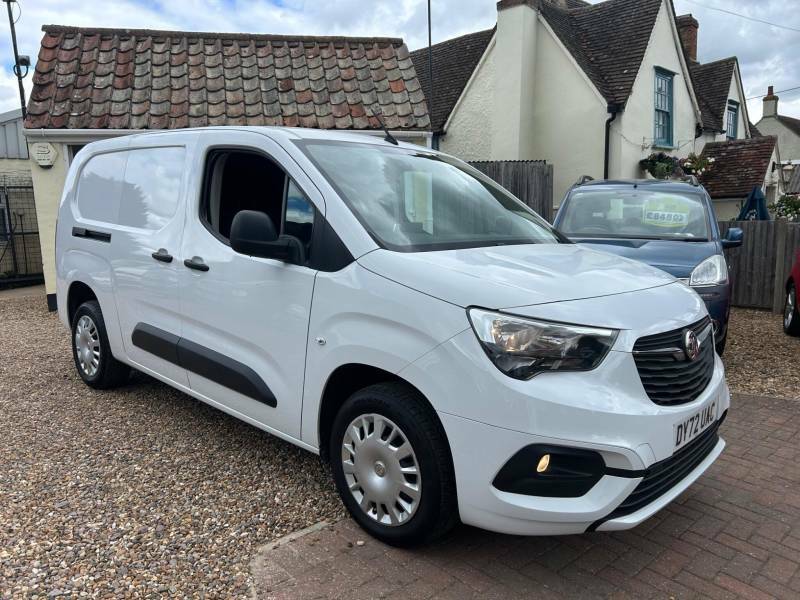 Vauxhall Combo 1.5 Turbo D 2300 Sportive L2 H1 Euro 6 6Dr - 2022 White