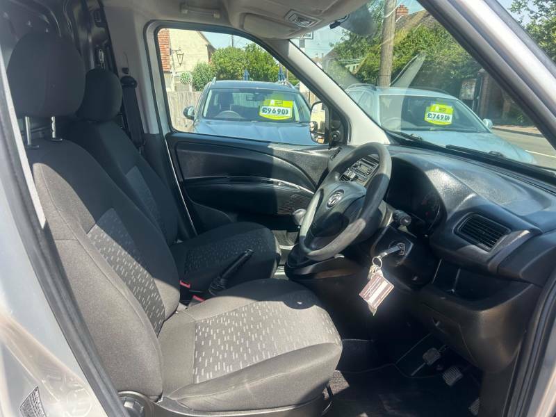 Vauxhall Combo Combo 1700 Cdti White #11