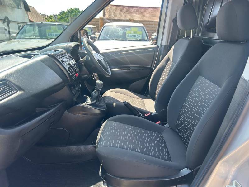 Vauxhall Combo Combo 1700 Cdti White #16