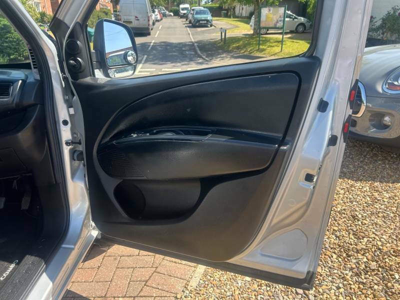 Vauxhall Combo Combo 1700 Cdti White #15