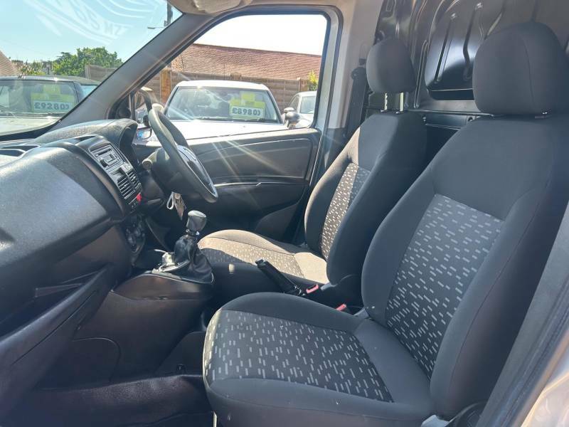 Vauxhall Combo Combo 1700 Cdti White #17