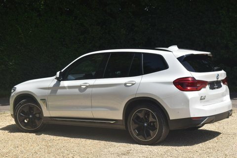 BMW iX3 80Kwh Premier Edition White #2