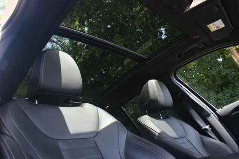 BMW iX3 80Kwh Premier Edition White #6
