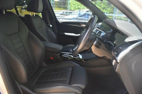 BMW iX3 80Kwh Premier Edition White #4