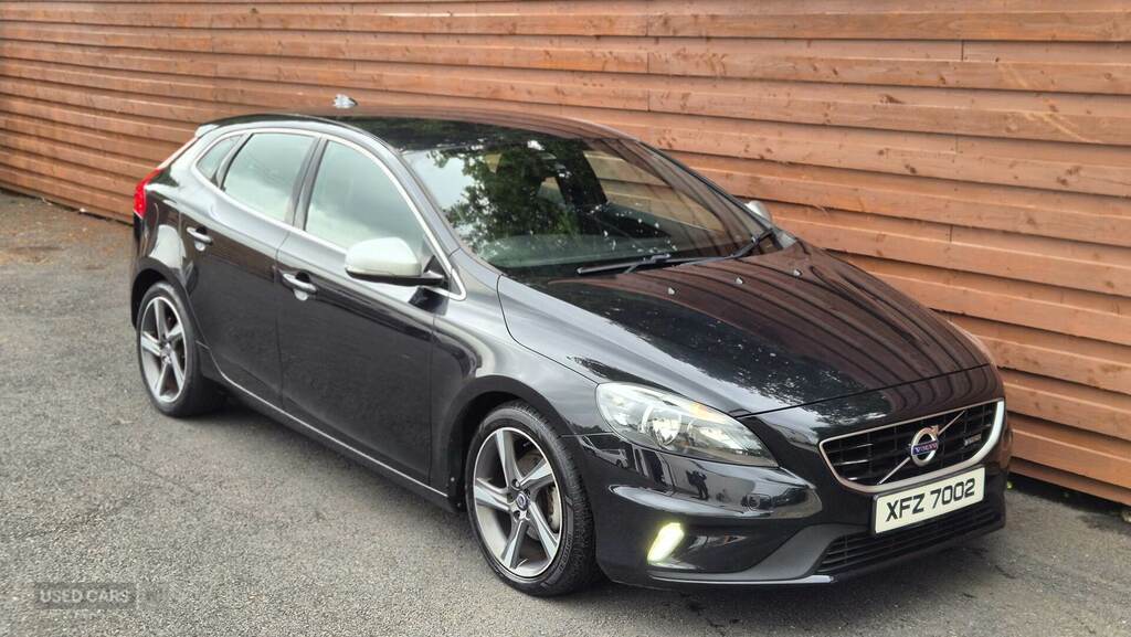 Volvo V40 D2 R Design Black #5