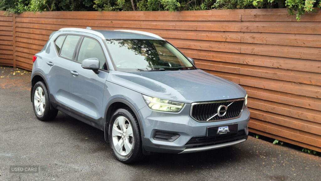 Volvo XC40 2.0 D3 Momentum Grey